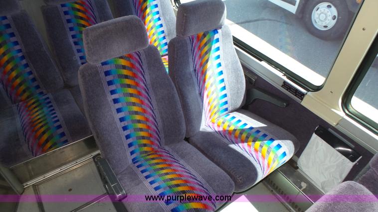 image for item K8289 1990 MCI 120-C3 coach bus