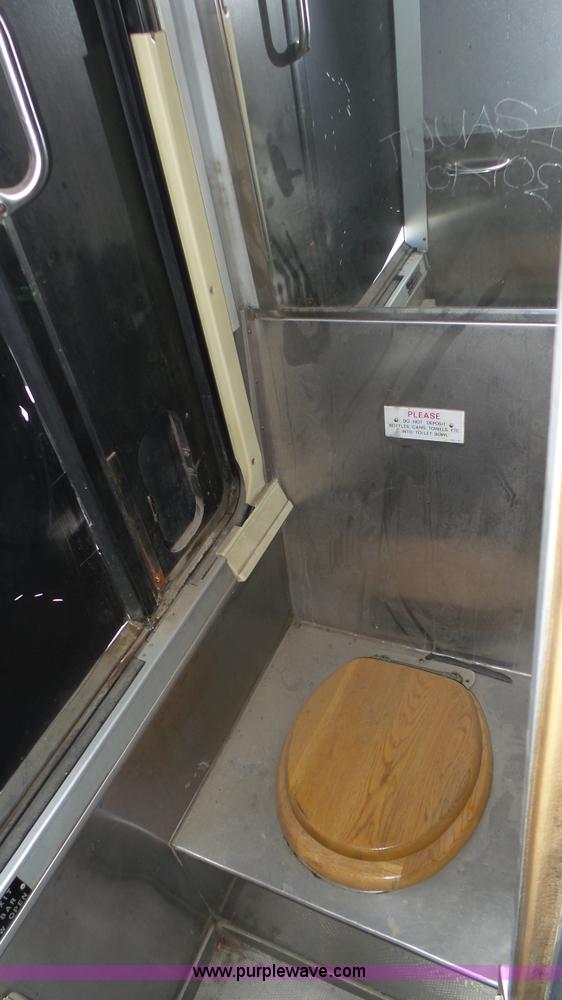 image for item K8289 1990 MCI 120-C3 coach bus