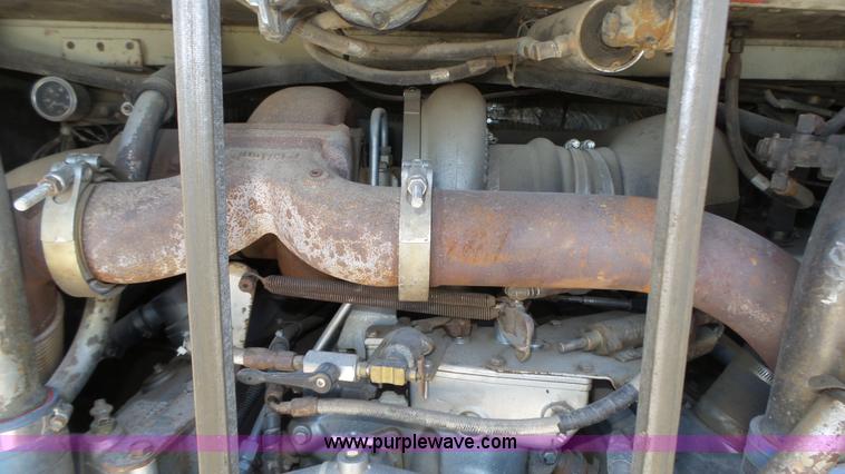 image for item K8289 1990 MCI 120-C3 coach bus