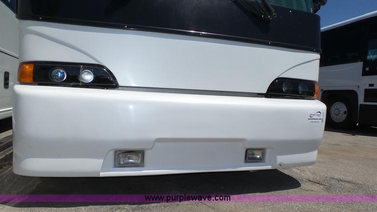 image for item K8289 1990 MCI 120-C3 coach bus