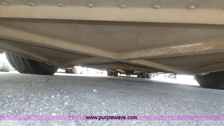 image for item K8289 1990 MCI 120-C3 coach bus