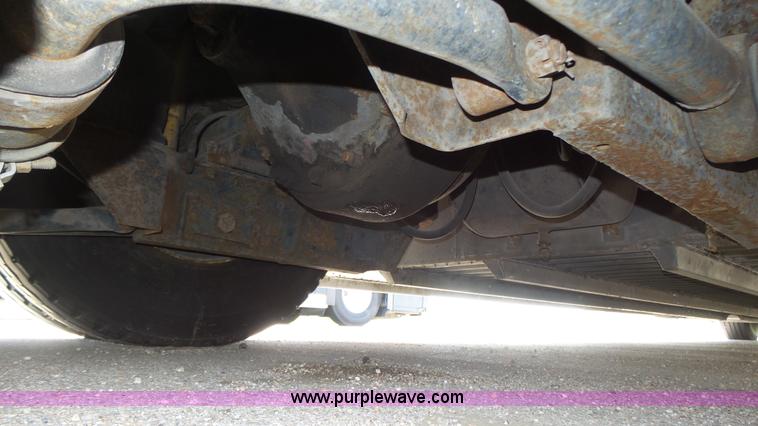 image for item K8289 1990 MCI 120-C3 coach bus