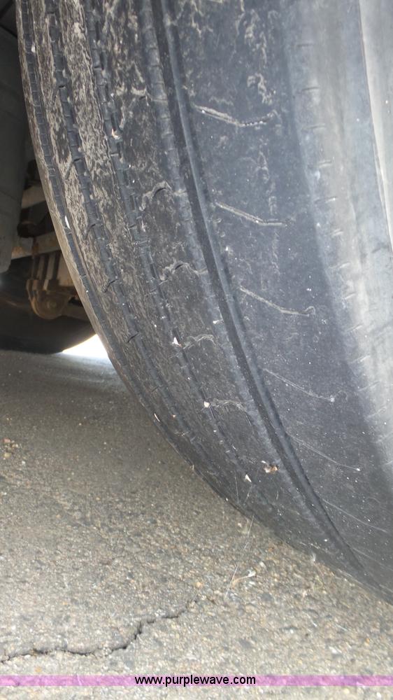 image for item K8289 1990 MCI 120-C3 coach bus