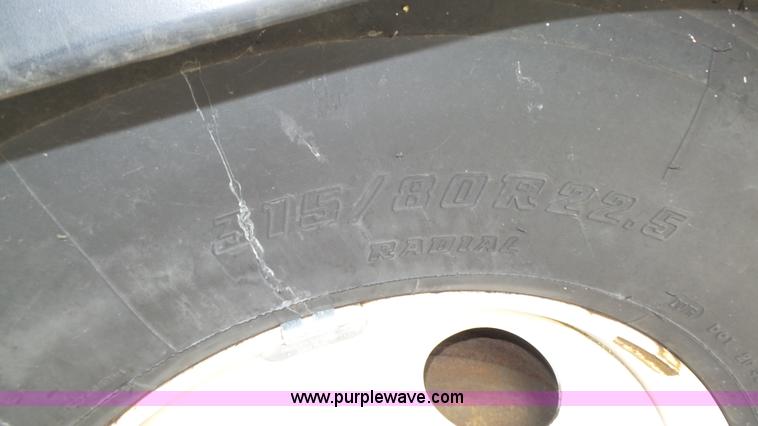 image for item K8289 1990 MCI 120-C3 coach bus