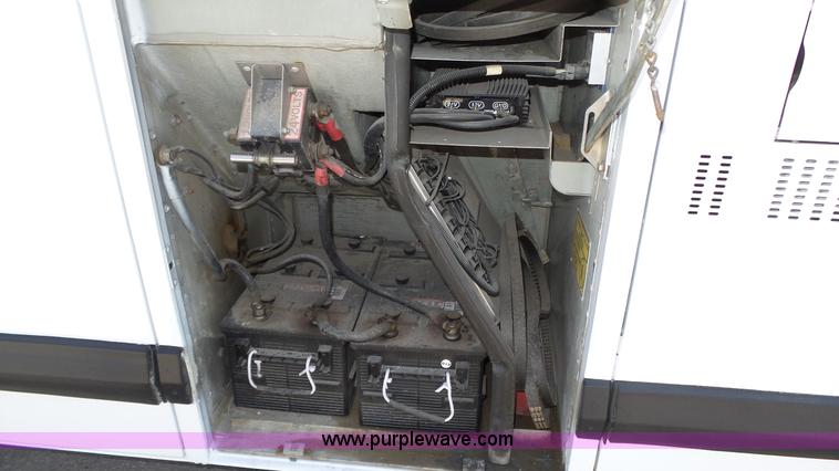 image for item K8290 1995 MCI 102-D3 coach bus