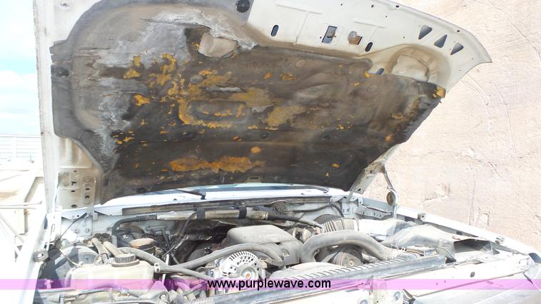 image for item K8295 1997 Ford F350 XL flatbed pickup truck