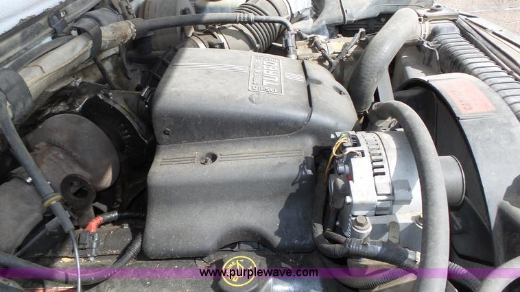 image for item K8295 1997 Ford F350 XL flatbed pickup truck