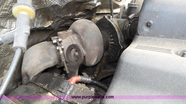 image for item K8295 1997 Ford F350 XL flatbed pickup truck