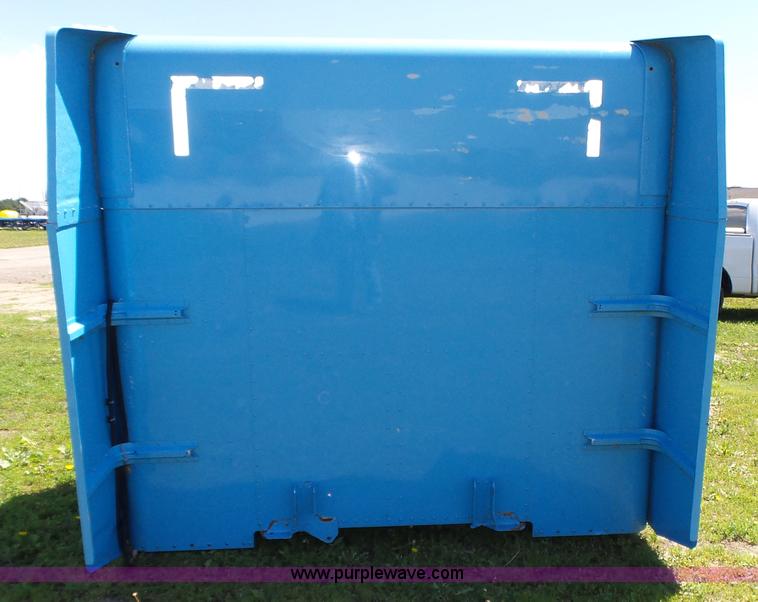 image for item K8305 Semi truck sleeper