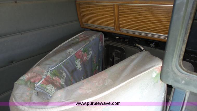 image for item K8305 Semi truck sleeper