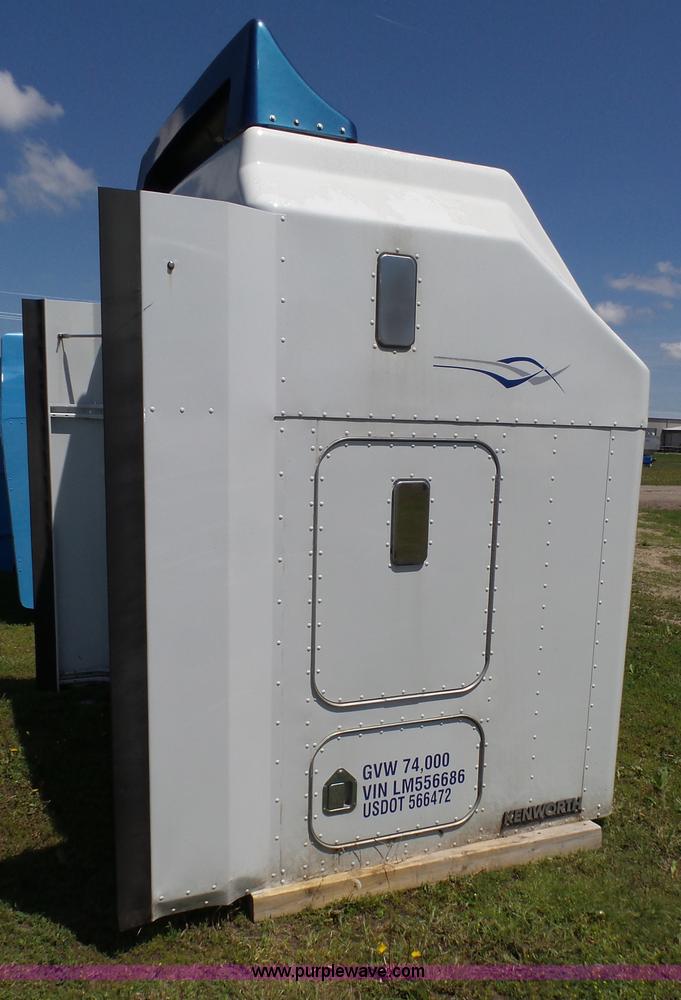 image for item K8306 Kenworth sleeper