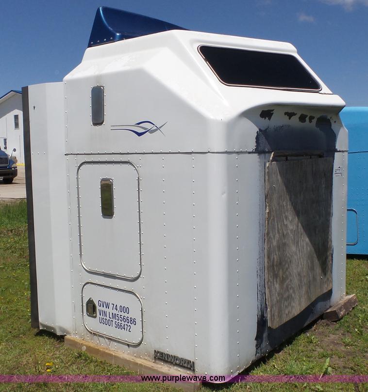 image for item K8306 Kenworth sleeper