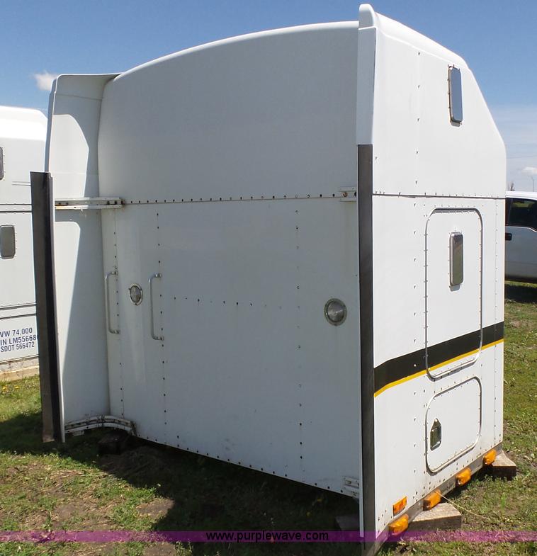 image for item K8307 Semi truck sleeper