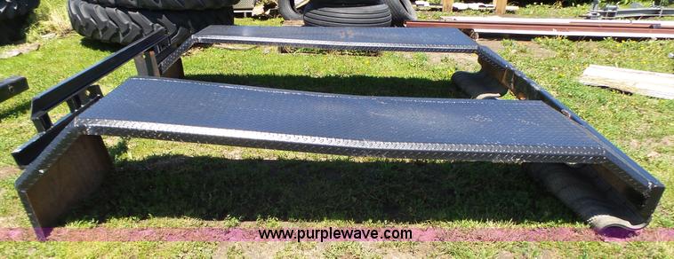 image for item K8311 Steel fenders