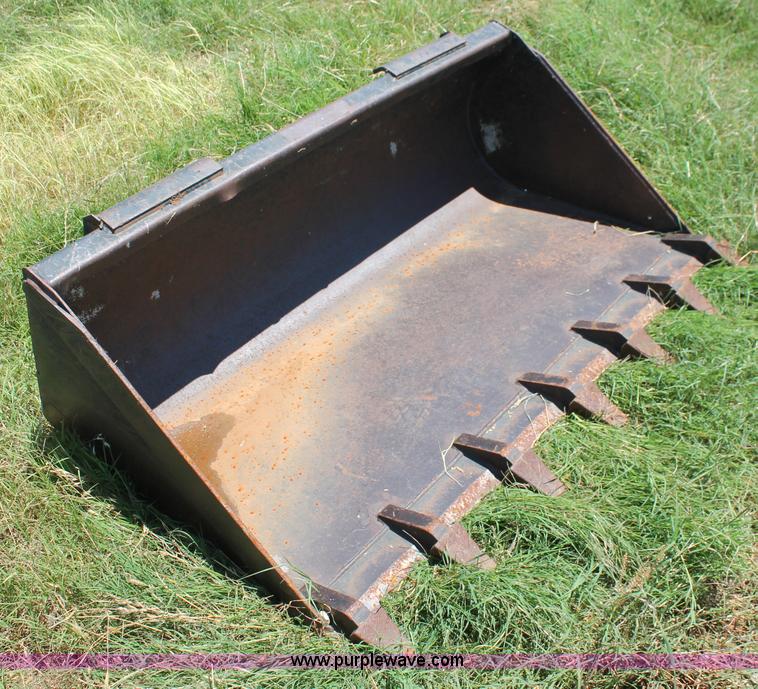 image for item K8797 John Deere skid steer bucket