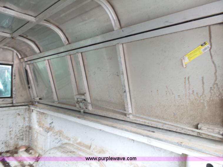 image for item L2035 2002 GMC Sierra 1500 Ext. Cab pickup truck