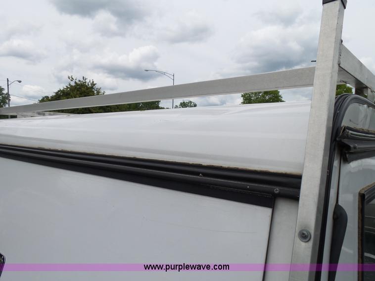 image for item L2035 2002 GMC Sierra 1500 Ext. Cab pickup truck