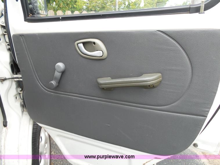 image for item L2036 2006 Tiger Star compact pickup truck