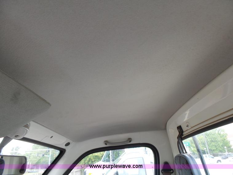 image for item L2036 2006 Tiger Star compact pickup truck