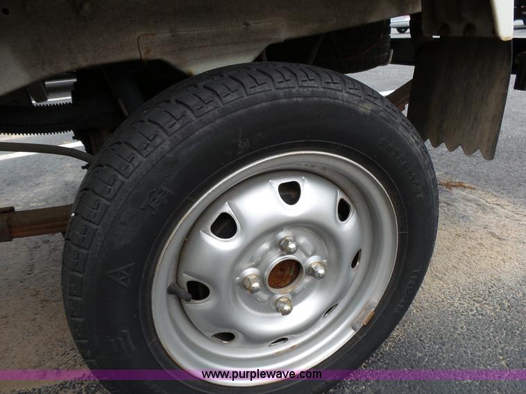 image for item L2036 2006 Tiger Star compact pickup truck