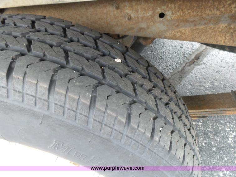 image for item L2037 1990 Dodge Dakota pickup truck