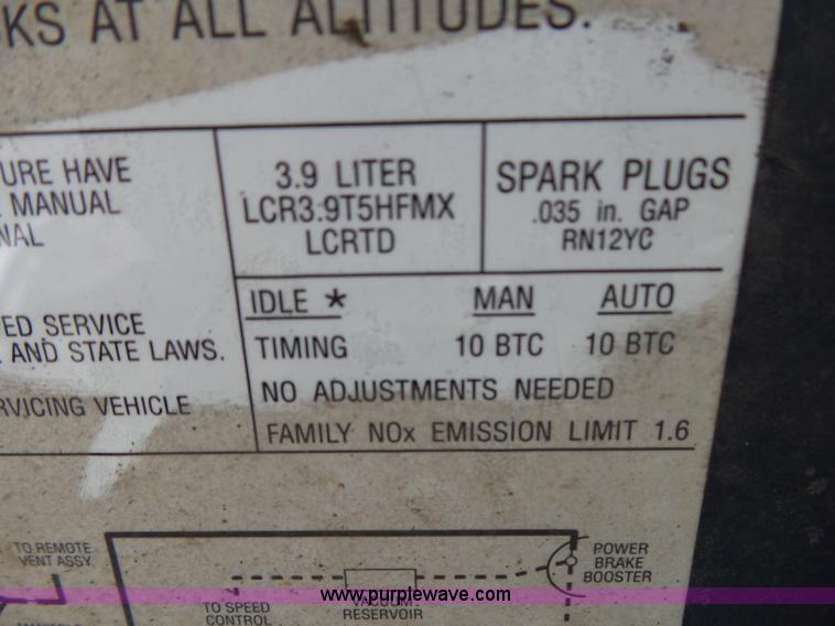 image for item L2037 1990 Dodge Dakota pickup truck