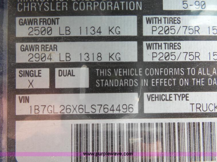 image for item L2037 1990 Dodge Dakota pickup truck