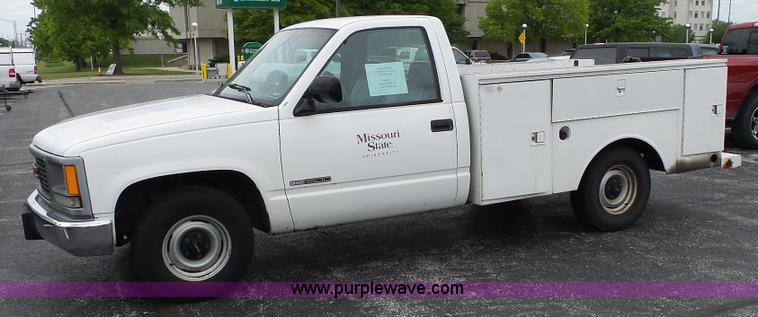 image for item L2038 1994 GMC 1500 utility truck