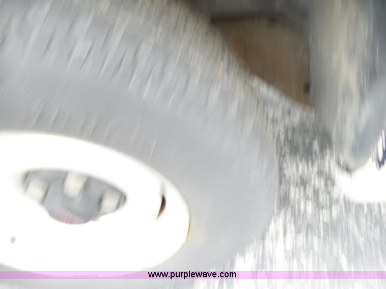 image for item L2038 1994 GMC 1500 utility truck