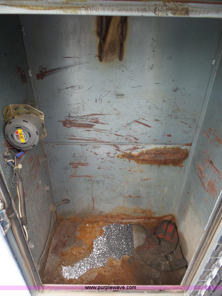 image for item L2038 1994 GMC 1500 utility truck