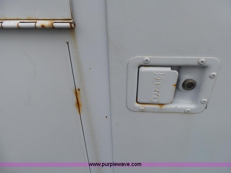 image for item L2038 1994 GMC 1500 utility truck