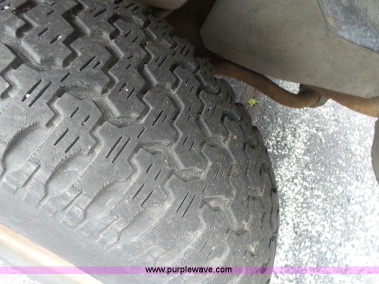 image for item L2038 1994 GMC 1500 utility truck