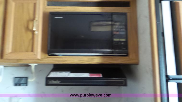 image for item L2055 1994 Jayco camper