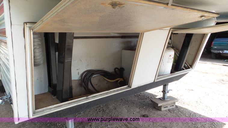 image for item L2055 1994 Jayco camper