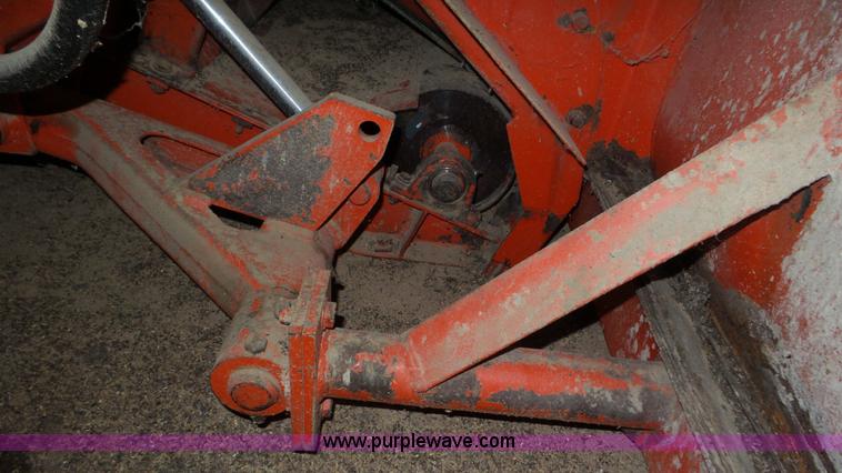 image for item L2067 1991 Athey 7-12 force feed loader
