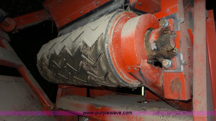 image for item L2067 1991 Athey 7-12 force feed loader