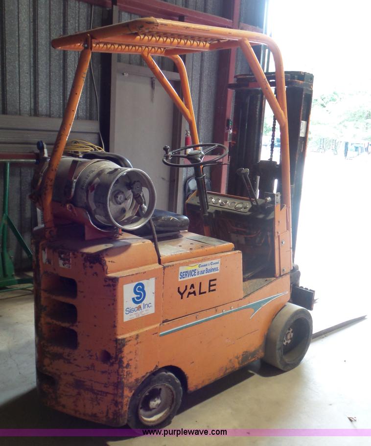 image for item L2077 Yale rough terrain forklift