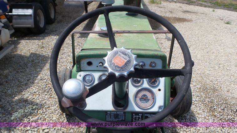 image for item L2078 Oliver 1600 tractor