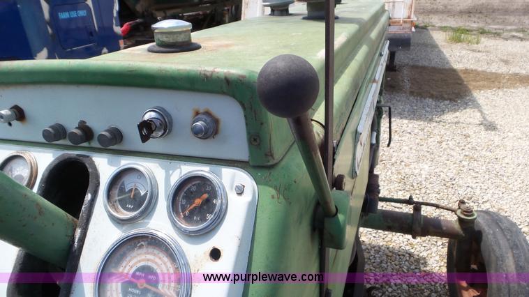 image for item L2078 Oliver 1600 tractor