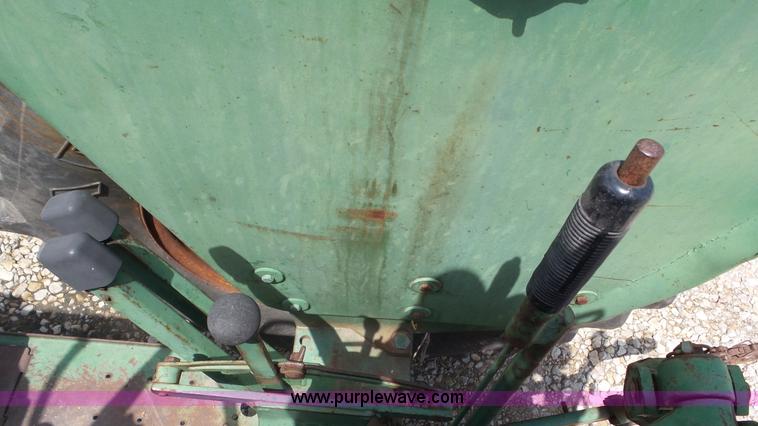 image for item L2078 Oliver 1600 tractor