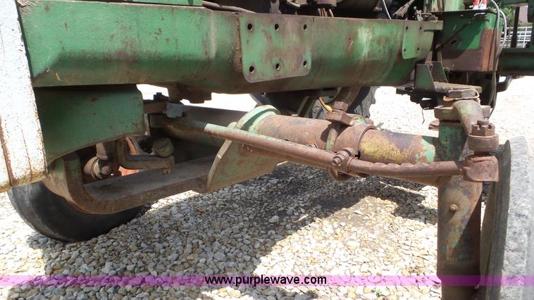 image for item L2078 Oliver 1600 tractor