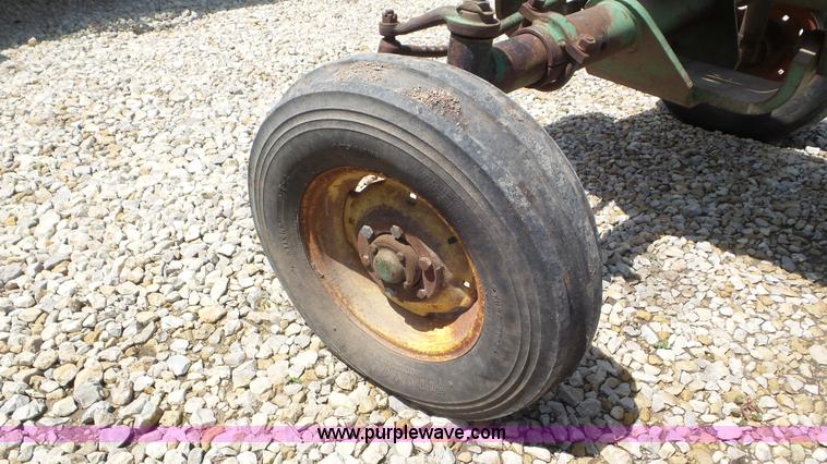 image for item L2078 Oliver 1600 tractor