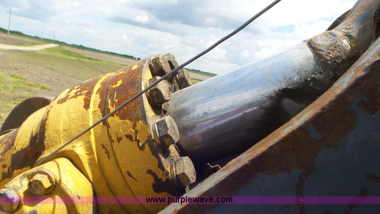 image for item L2082 Esco excavator bucket