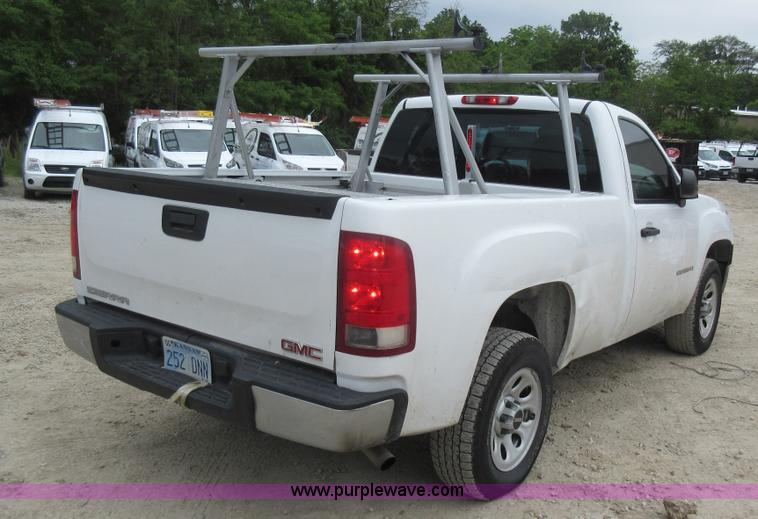 image for item L2754 2008 GMC Sierra 1500 pickup truck