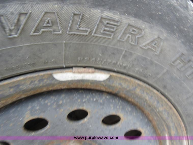 image for item L2754 2008 GMC Sierra 1500 pickup truck