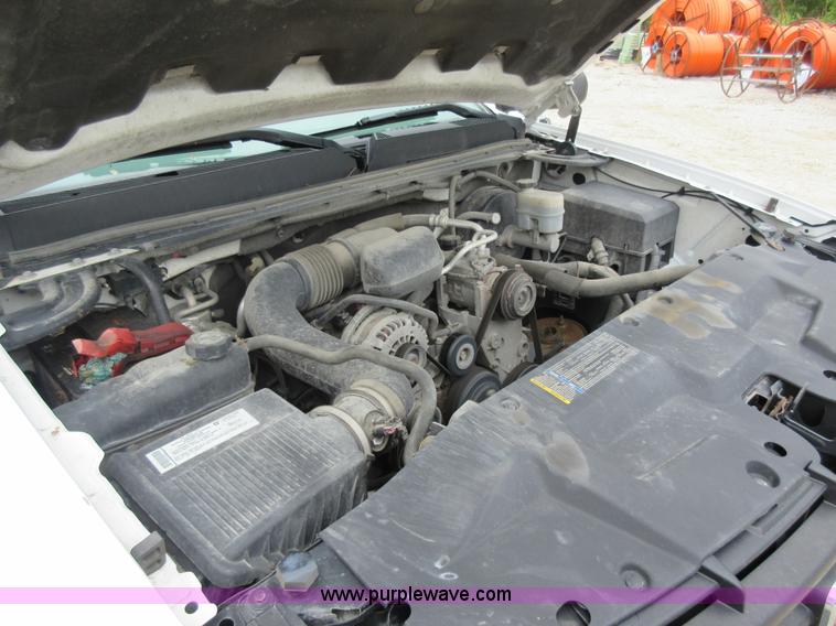 image for item L2754 2008 GMC Sierra 1500 pickup truck