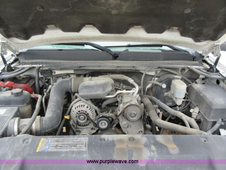 image for item L2754 2008 GMC Sierra 1500 pickup truck