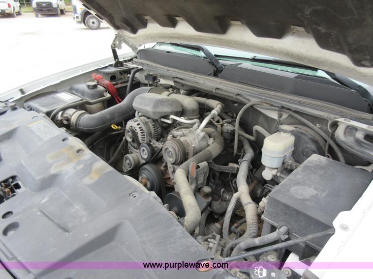 image for item L2754 2008 GMC Sierra 1500 pickup truck