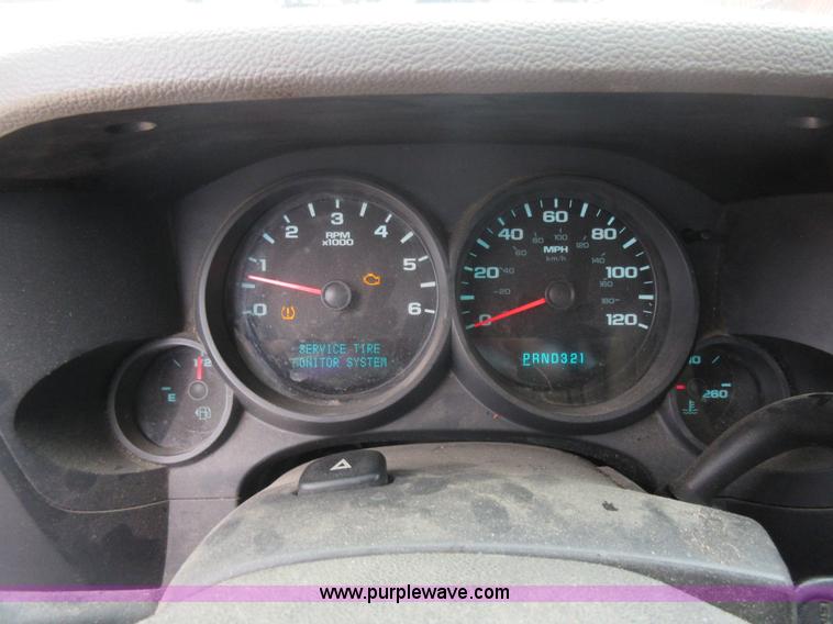 image for item L2754 2008 GMC Sierra 1500 pickup truck