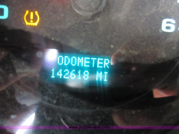 image for item L2754 2008 GMC Sierra 1500 pickup truck